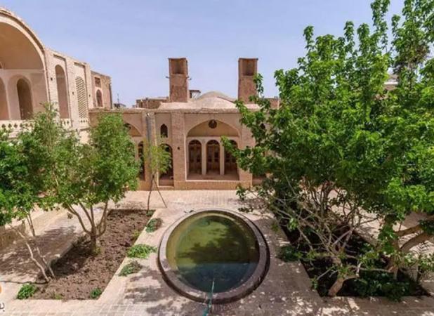 تصاویر غم‌انگیز از تخریب بنای تاریخی معروف در زلزله دیشب