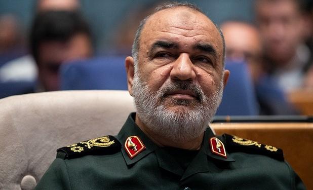 پیام سرلشکر سلامی به رهبر انقلاب: بسیجیان برای نبرد بزرگ و جهاد عظیم آماده‌اند