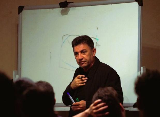 قلعه‌نویی از آمریکا دستور داد: آغاز آنالیز نیوزیلند در تهران