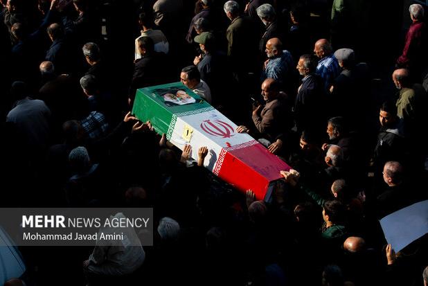 آهنگرمحله غرق در اندوه شد؛ وداع با شهید خوش‌نام