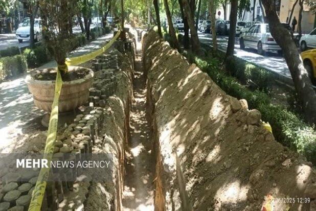 آثار قبرستان آب بخشان در دل خاک چهارباغ؛ حفاری بدون هماهنگی انجام شد