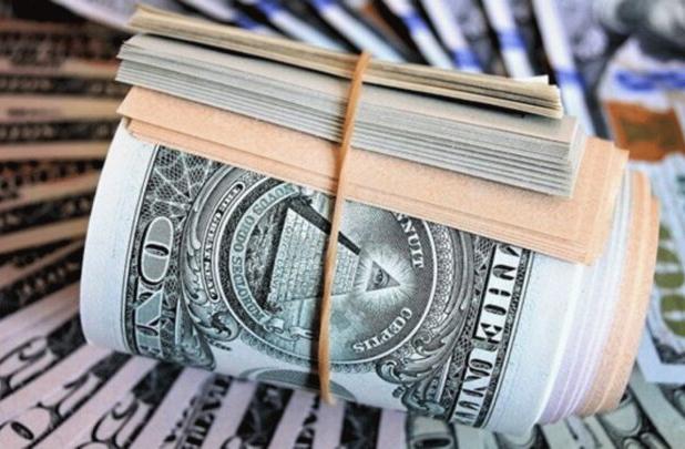 سرکوب نرخ ارز به توزیع رانت ختم نشود
