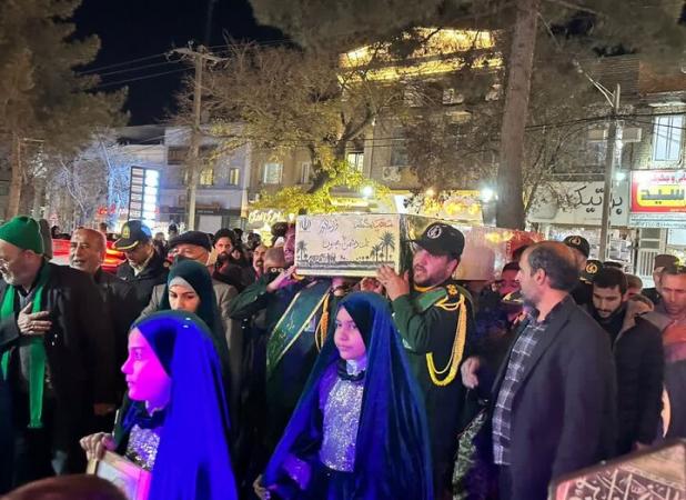 آیین استقبال و وداع با آلاله فاطمی در مسجد صاحب‌الزمان (عج) چناران