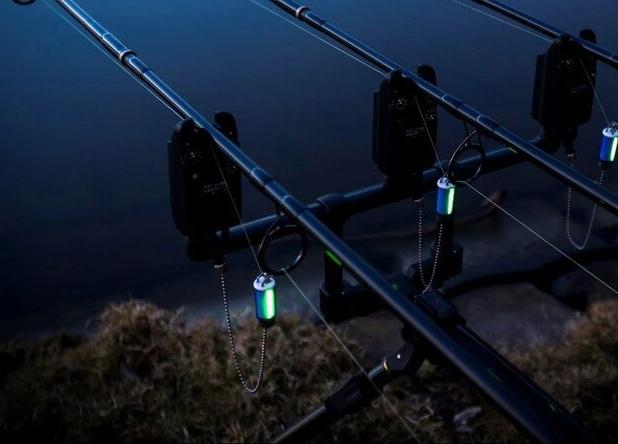 ۲ قایق صید شب‌چراغی در گوگسر جاسک توقیف شد