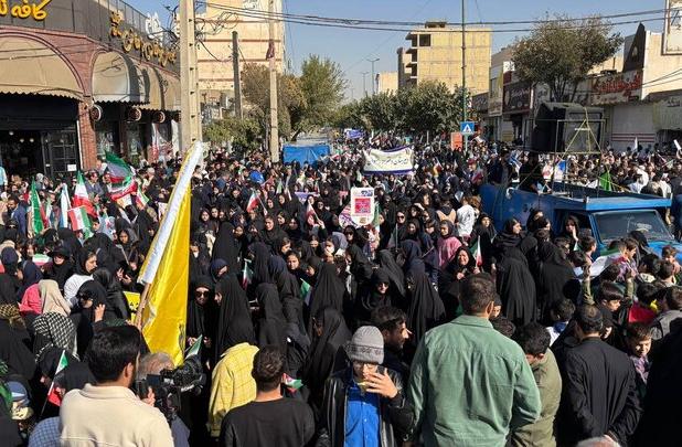 راهپیمایی یوم‌الله ۱۳ آبان در شهرستان فردیس