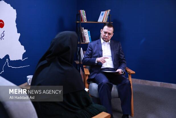 آیا فقط خبرنگاران و نخبگان شایسته اینترنت بدون فیلتر هستند؟