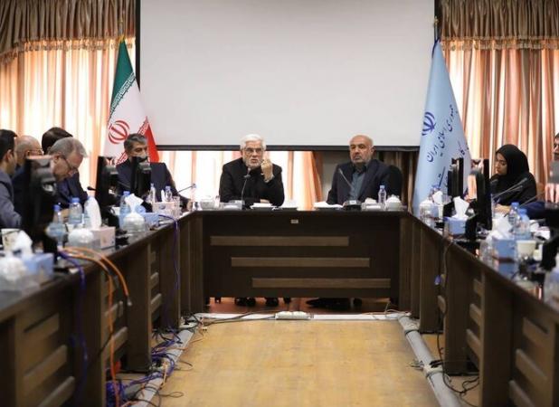 عارف:  باید برنامه اداره کشور در دوران پسا جنگ ۱۲ روزه تدوین شود