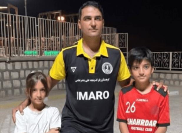 رکوردشکنی دوباره جوان مینابی در کنترل توپ فوتبال