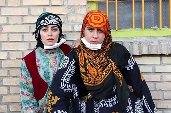 عکس جدید روناک «نون خ» در دل دربند