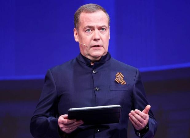 هجمه شدید مدودف به اجلاس سران اتحادیه اروپا درباره دارایی های روسیه