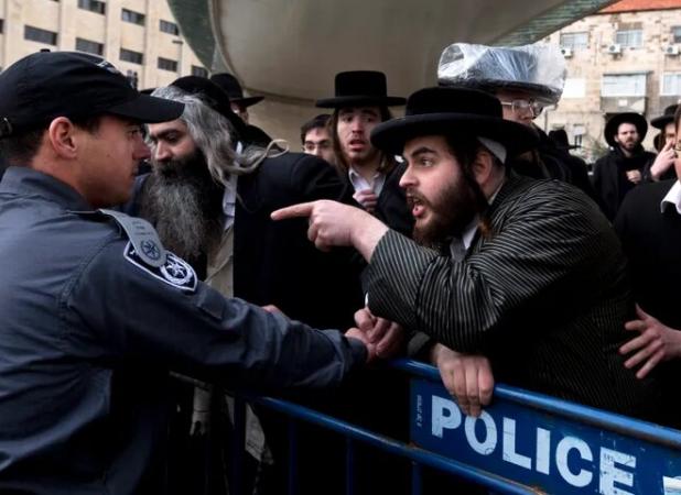 بازداشت صهیونیست‌های فراری از ارتش در فرودگاه «بن گوریون»