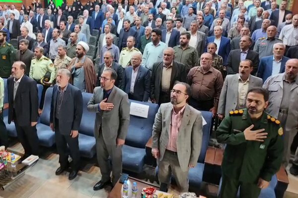 آیین ملی تجلیل از پیشکسوتان دفاع مقدس و مقاومت در ایلام برگزار شد
