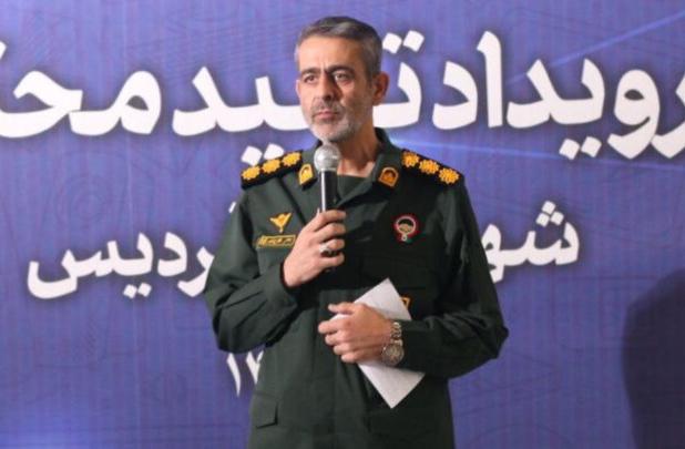 فلاح‌نژاد: رویکرد پدافندی کافی نیست؛ باید در فضای مجازی آفندی باشیم