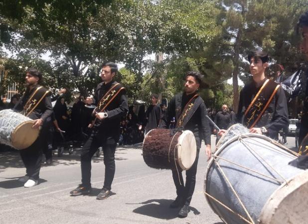 دمام‌زنی کاخکی‌ها در روز عاشورا