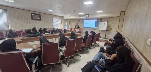 آشنایی دانشجویان یزدی با سامانه غذا و دارو و مقابله با تقلبات غذایی