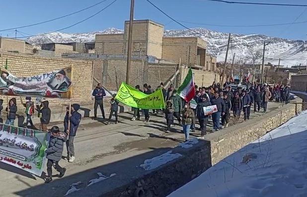 ۲۲ بهمن برفی؛ تصاویر راهپیمایی در روستای «گندمینه»