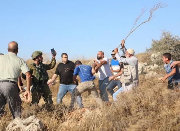 عفو بین الملل: شهرک نشینان صهیونیست فلسطینیان را آواره می کنند