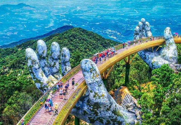 عضو هیات علمی دانشگاه فردوسی مشهد: ایران می‌تواند ابرقدرت ژئوتوریسم جهان باشد