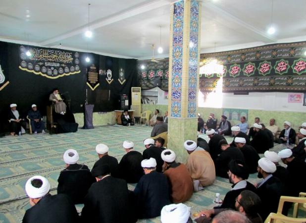 امام جمعه دیر: پیروزی ایران در جنگ را روایت کنیم