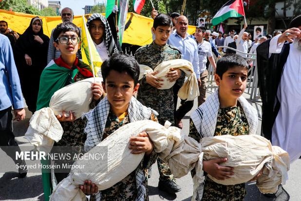 راهپیمایی جمعه های خشم و انزجار در بجنورد برگزارشد