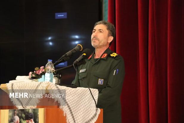 شهدای دانشجو سنگر جهاد را عالمانه برگزیدند