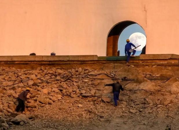 چمن ورزشگاه آزادی هیبریدی می‌شود