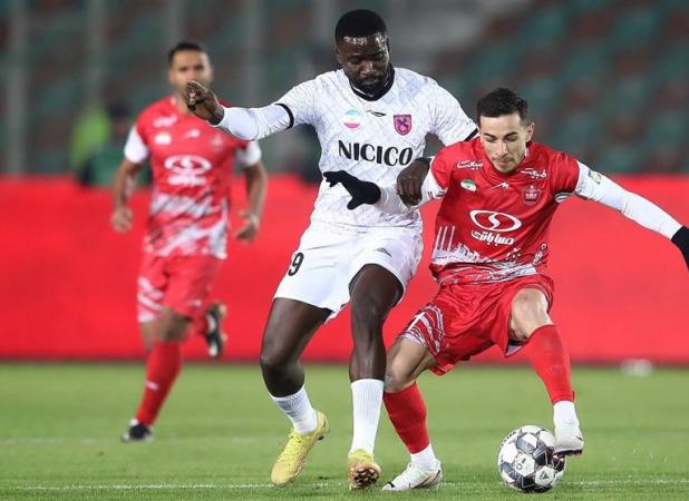 احمدزاده:کم‌کاری در پرسپولیس معنی ندارد