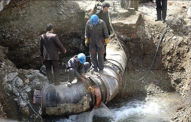 نشت‌های پنهان در دل شهر؛ فرسودگی شبکه کم آبی ایلام را عمیق‌تر کرد