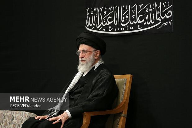 مراسم بزرگداشت شهدای جنگ تحمیلی اخیر با حضور رهبر انقلاب برگزار شد