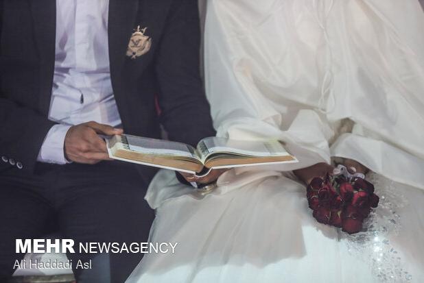 زندگی مشترک ۵۱ زوج جوان در طبس آغاز شد