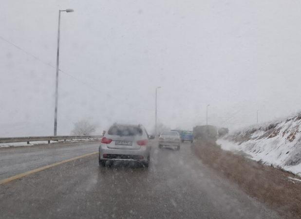بارش برف در جاده کندوان