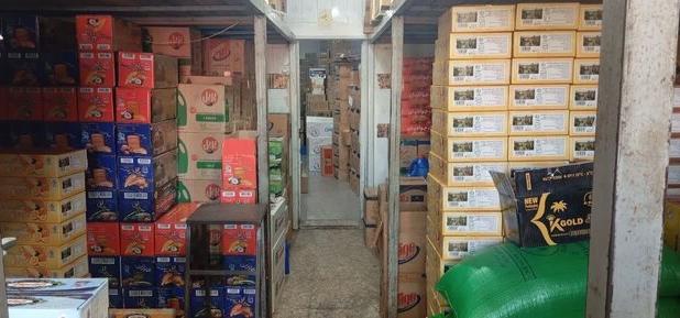 فرمانداران بر کنترل انبارهای غیرمتعارف کالاهای اساسی سخت‌گیری کنند