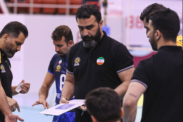 تندروان:در لیگ والیبال جنگ تمام عیار خواهیم داشت/به مدال طلا می‌رسیم