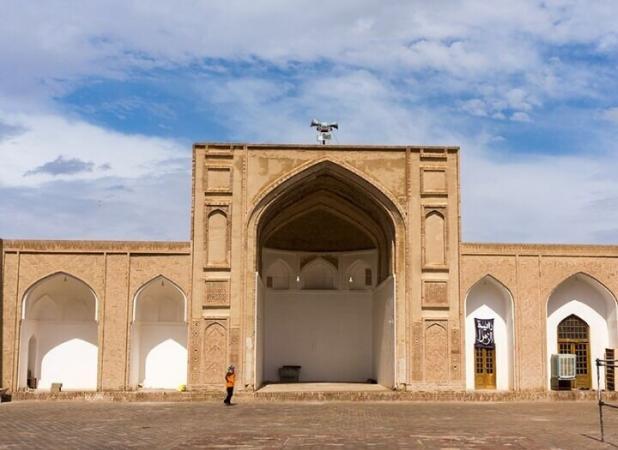 مرمت مسجد جامع قصبه گناباد آغاز شد