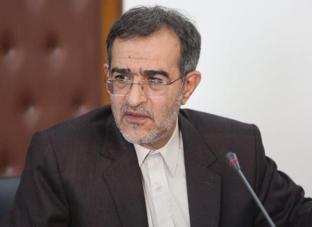 دانشجویان حب دین و حب وطن را فراموش نکنند