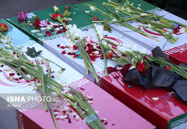 تشییع پیکر مطهر هفت شهید گمنام در کرمانشاه