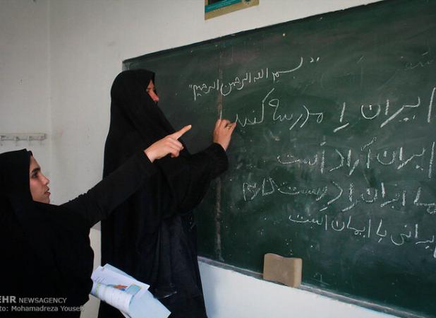 اسماعیل زاده: ثبت نام کلاس های سواد آموزی در استان کرمان آغاز شد