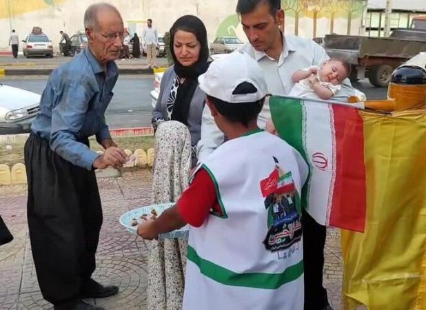 اشتیاق دانش‌آموزان کردستانی در خدمت به زائران اربعین حسینی