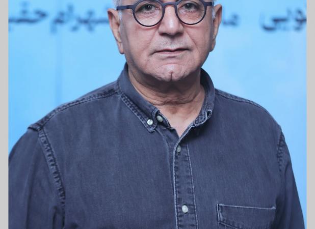 تصاویر جدید از پرویز پرستویی در اکران یک فیلم