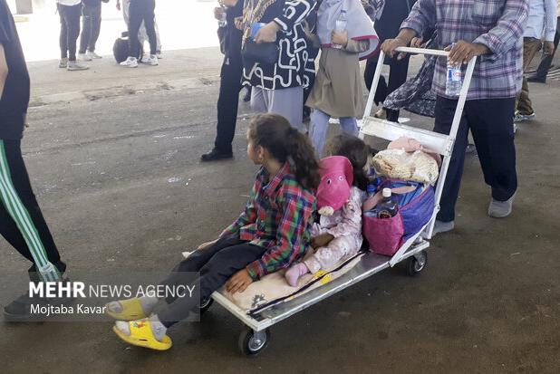 وضعیت تردد زوار کربلا در نقطه صفر مرزی مهران