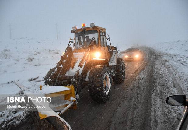 گردنه چری به دلیل کولاک و کاهش شدید دید مسدود شد