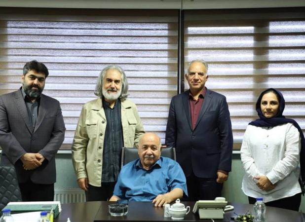 انجمن موسیقی ایران جایی برای زنان نیست / اینجا سرقفلی پیرمردهاست