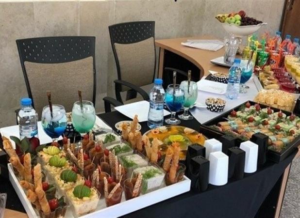 درخواست کاهش هزینه‌ پذیرایی‌ در جلسات دفاع پایان‌نامه