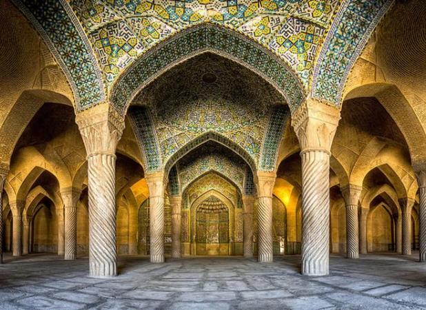 مساجد سنگر ایمان و فرهنگ در برابر جنگ ترکیبی دشمن است