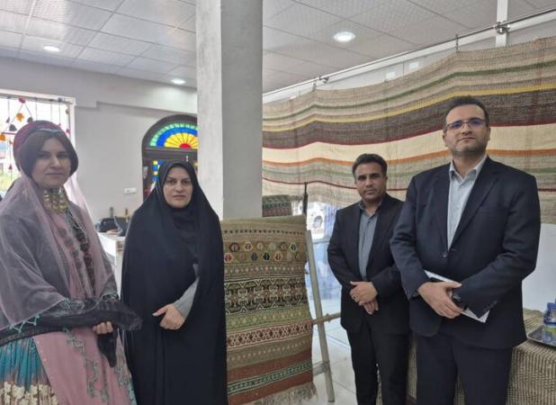 باززنده‌سازی گلیم قشقایی عربی در بوشهر