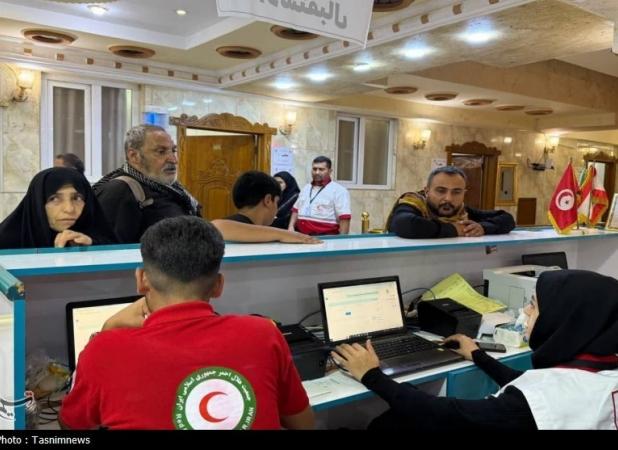 استقرار مرکز هماهنگی عملیات هلال احمر در مرز مهران/ورود اولین اتوبوس آمبولانس حامل مصدومین به کشور