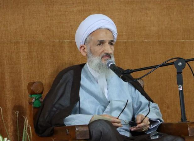 آیت الله لائینی: توانمندسازی بانوان محور اصلی راهبری فرهنگی است