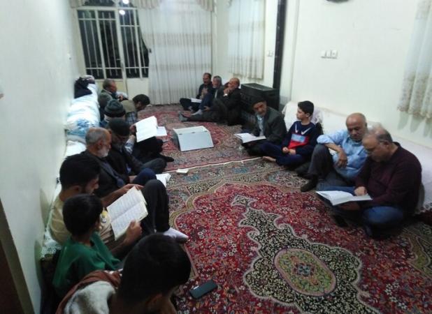 برگزاری منظم جلسه خانگی قرآن کریم در روستای امیرآباد فراهان