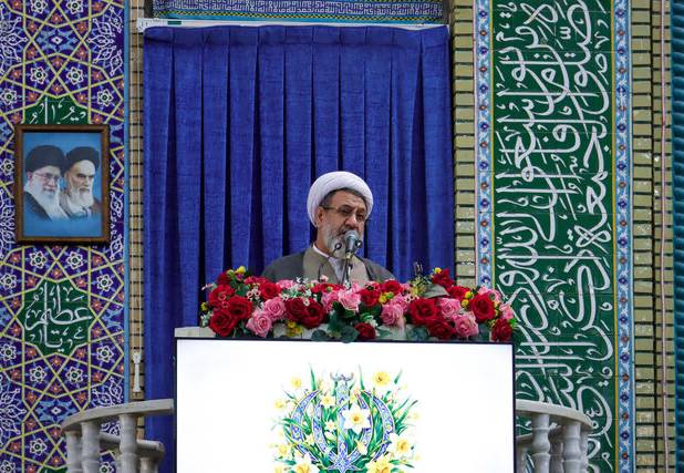 امام جمعه کرمان: جمهوری اسلامی در اوج اقتدار حرف خود را در دیپلماسی می‌زند