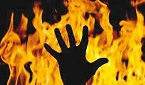 انتقام جویی از یک املاکی در صالحیه با بنزین؛سه نفر دچار سوختگی شدند